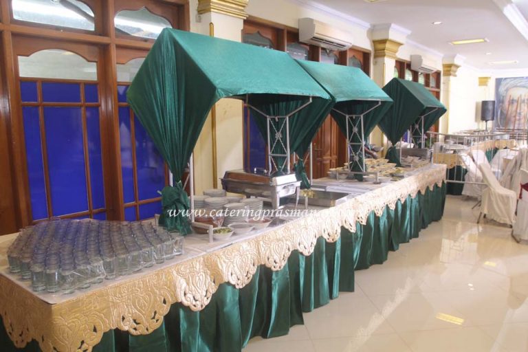 Gubukan tenda/ Meja prasmanan 5